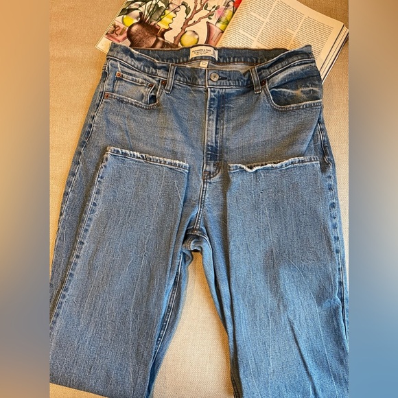 Abercrombie & Fitch 90’s Curve Love Slim Straight Ultra High Rise Size 33/16L - Picture 12 of 14